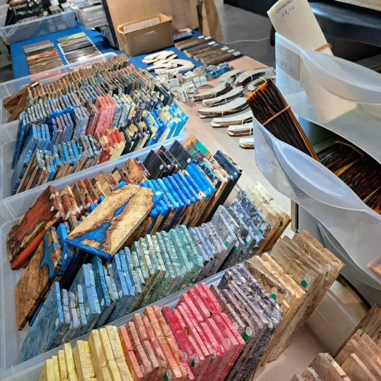 Blocs de bois précieux pour manches de couteaux chez Bois 52