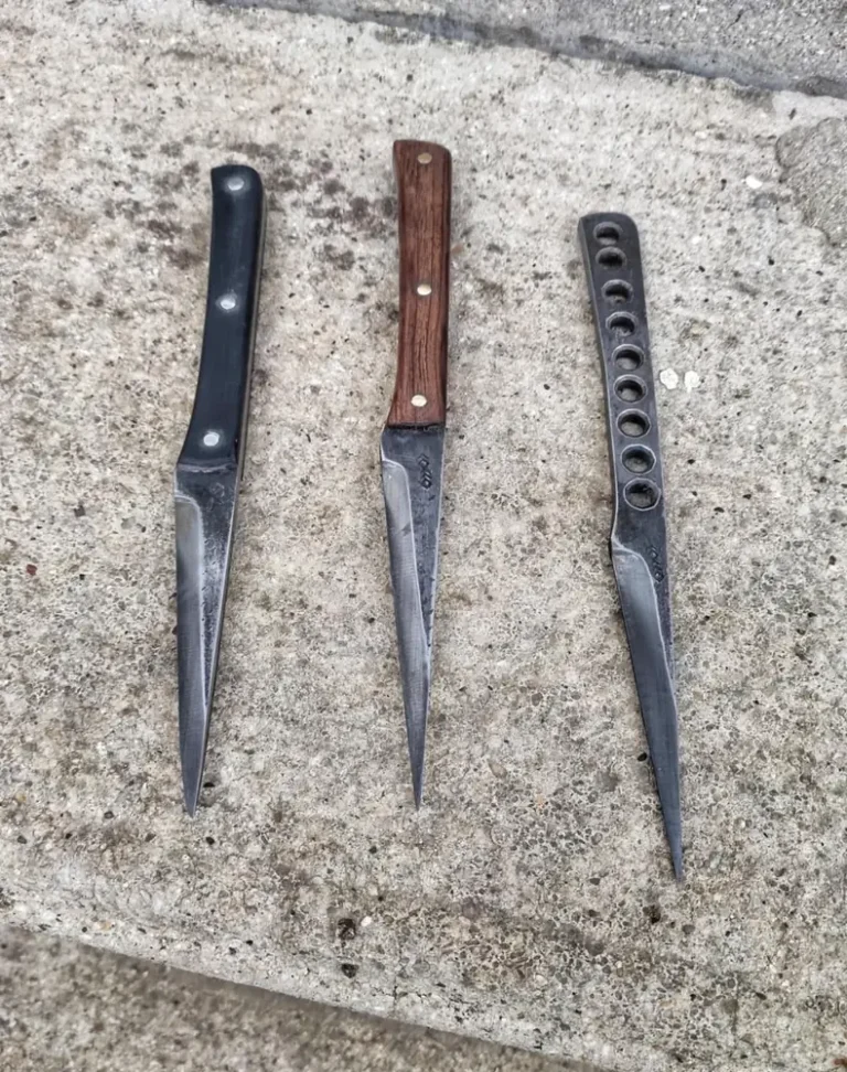 Trois couteaux de cou Cocco Knives