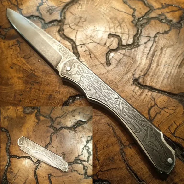 Couteau pliant gravé de Keltic Blades