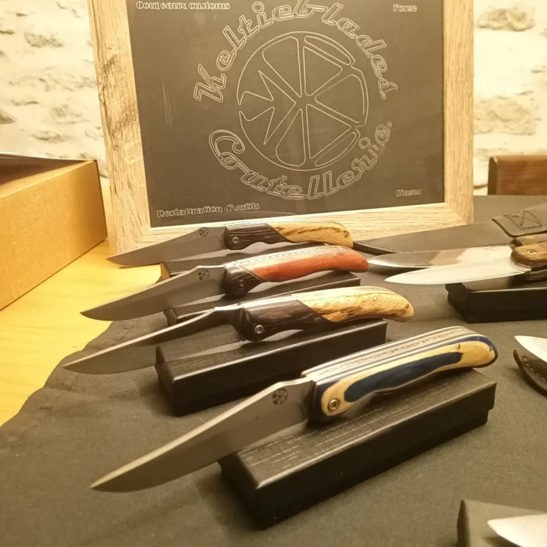 Couteaux Keltic Blades présentés à l'atelier de Pannecé