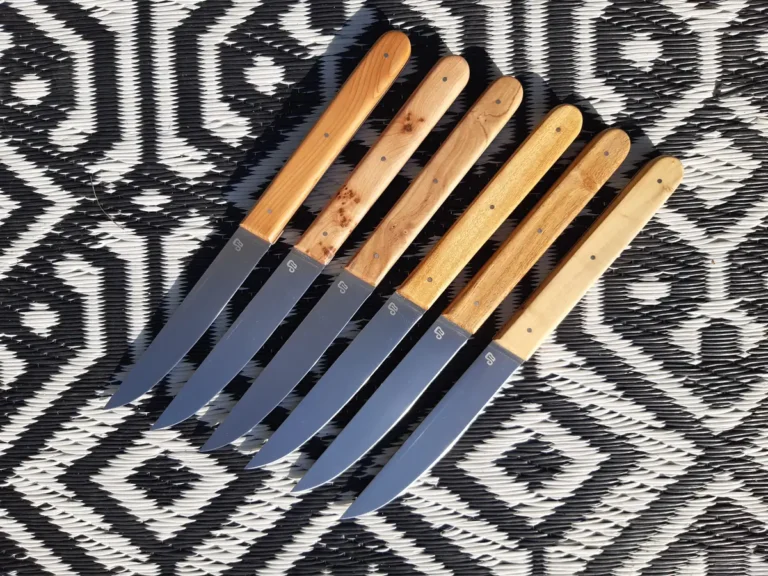 Série de couteaux de table Sylvain Broqua
